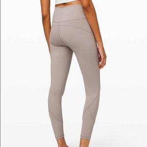 In Movement Tight 25” *Everlux - Dark Chrome